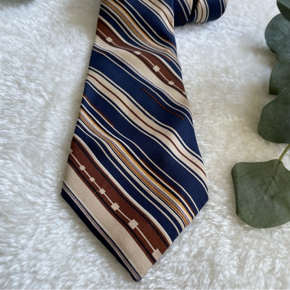 H.A.&E. Smith Ltd. Traditional Width Diagonal Striped Navy, Tan, and Brown Tie - Picture 4 of 8